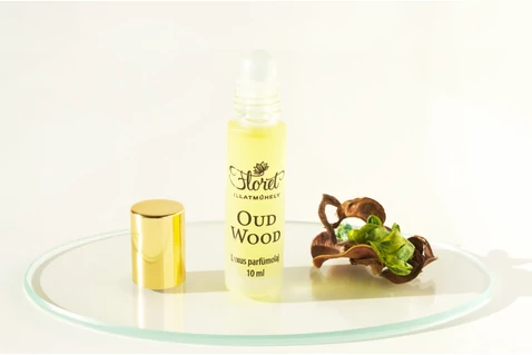 Oud Wood natúr parfüm 10 ml